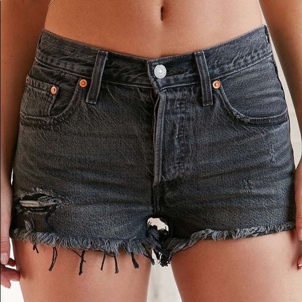 levi 501 grey denim shorts